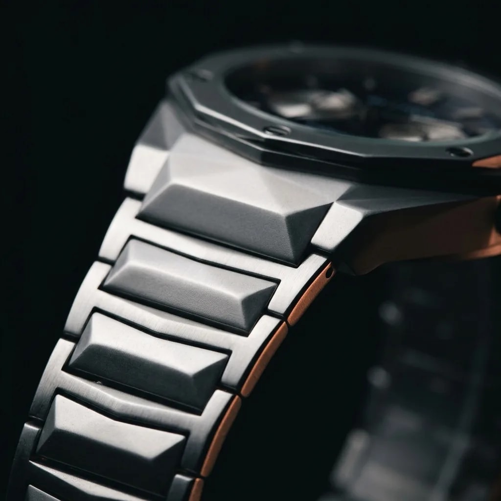 Bestwin Azure Blue — integrated steel bracelet