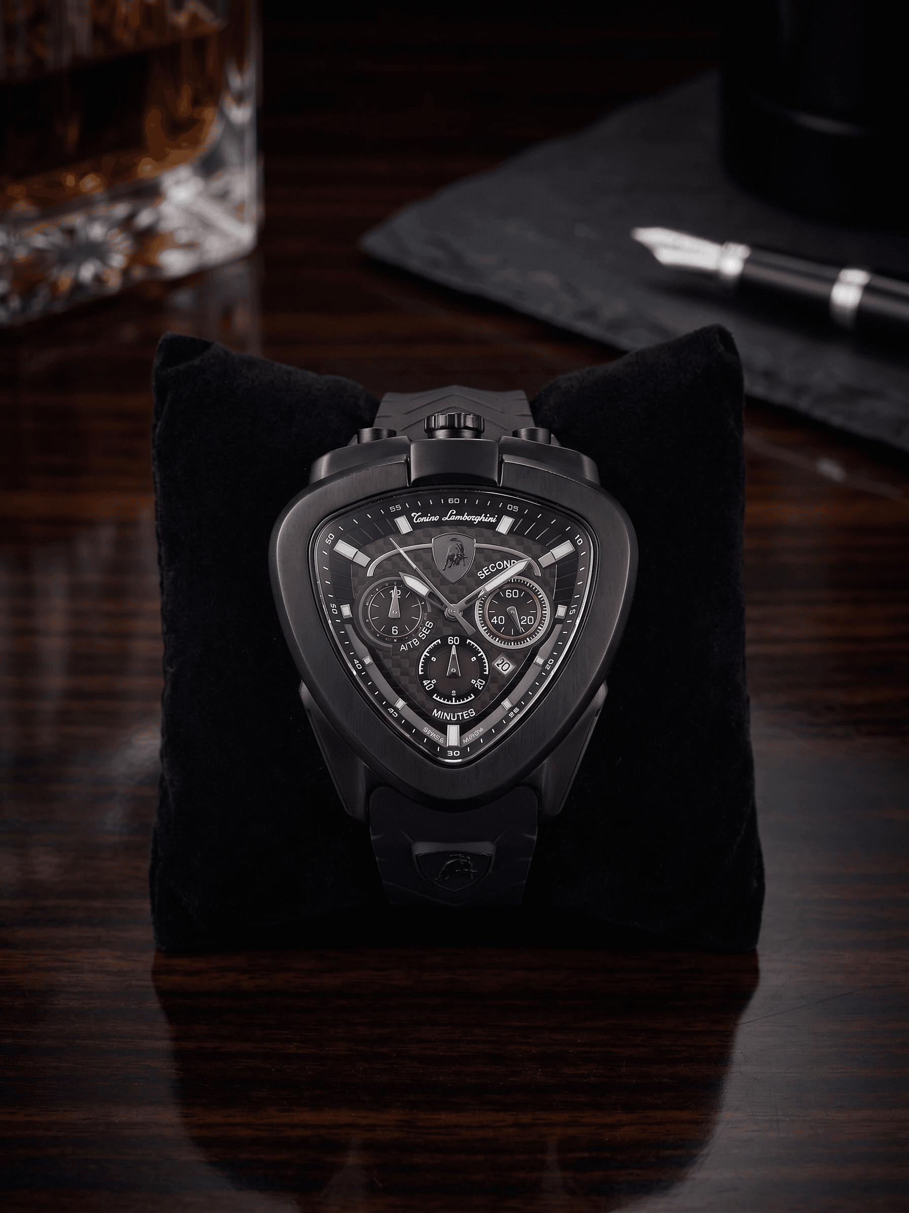 Tonino Lamborghini Spyder S Carbon Black — front view